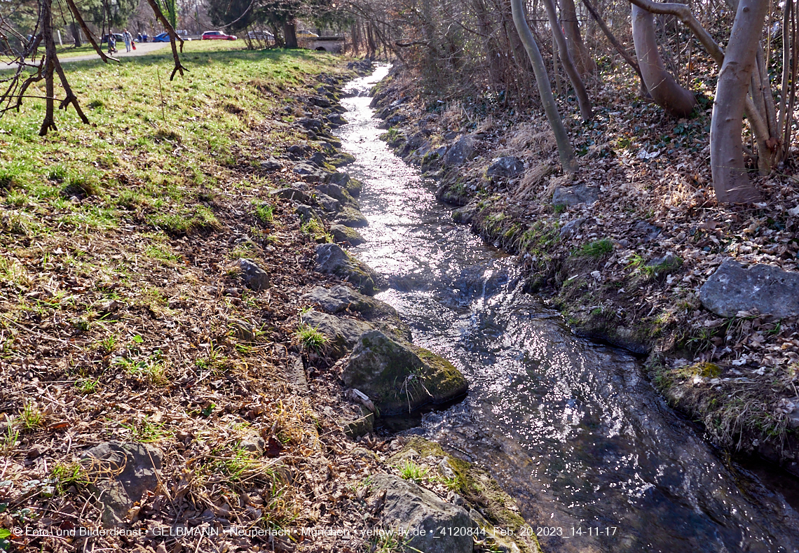 20.20.2023 - der 'verschwundene' Hachinger Bach in Berg am Laim